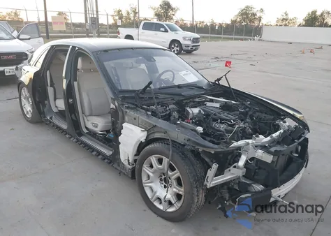 2010 Rolls-Royce Ghost z USA, uszkodzony, nr VIN SCA664S57AUX48772